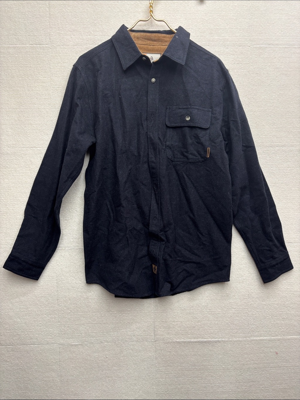 Legendary Whitetails medium Men's Black Button-Up Jacket Shirt